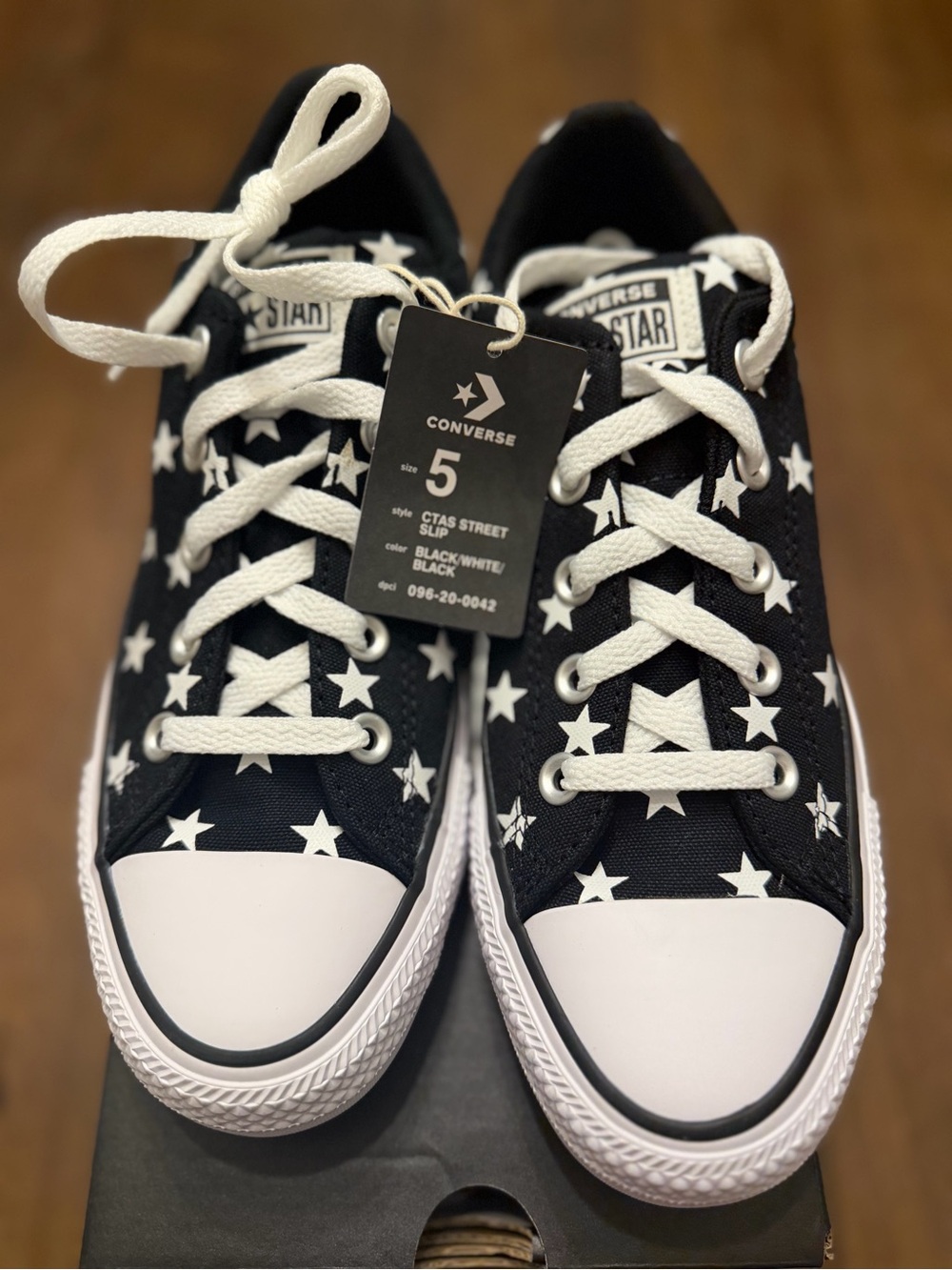Converse Chuck Taylor Low Top Street SlipSneakers - Star 5 Men 7 Woman’s NEW